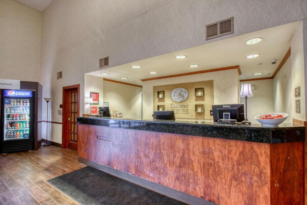 Comfort Suites Milwaukee Airport Image 38
